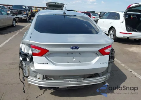 2015 Ford Fusion Hybrid S из США, поврежденный, VIN 3FA6P0UU1FR106345
